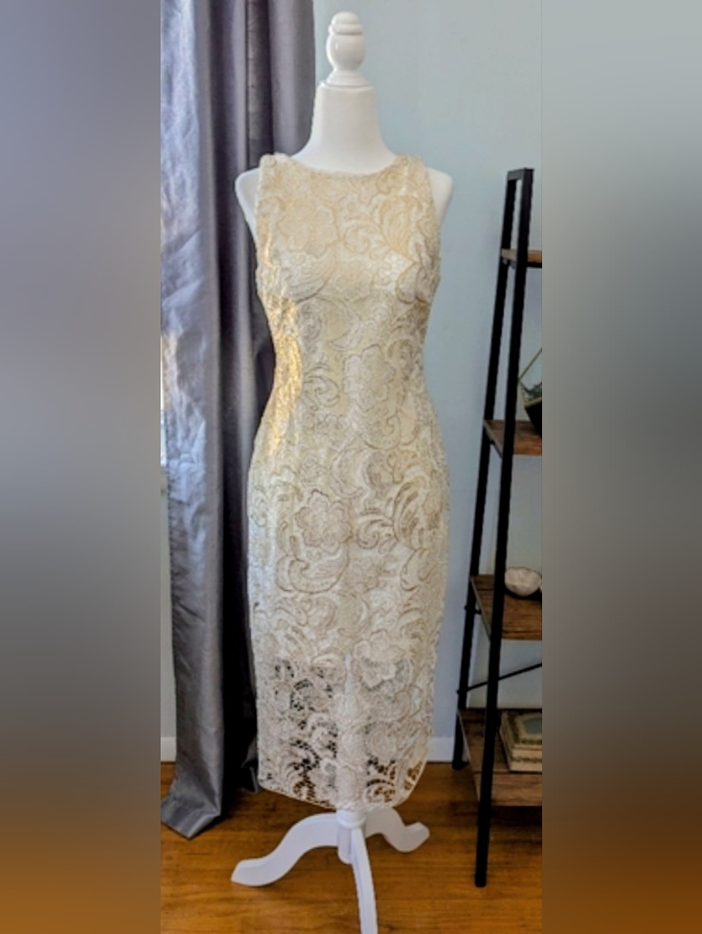 NWT Alexia Admor White & Gold Jacquard Dress | Size XS